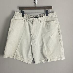 VINTAGE LEVIS SILVERTAB Mens Beige Baggy Khaki Shorts Size 38 Y2K Skater Logo